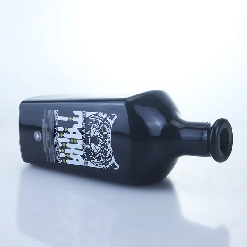 315-700ml matte black screen printing logo rum bottle